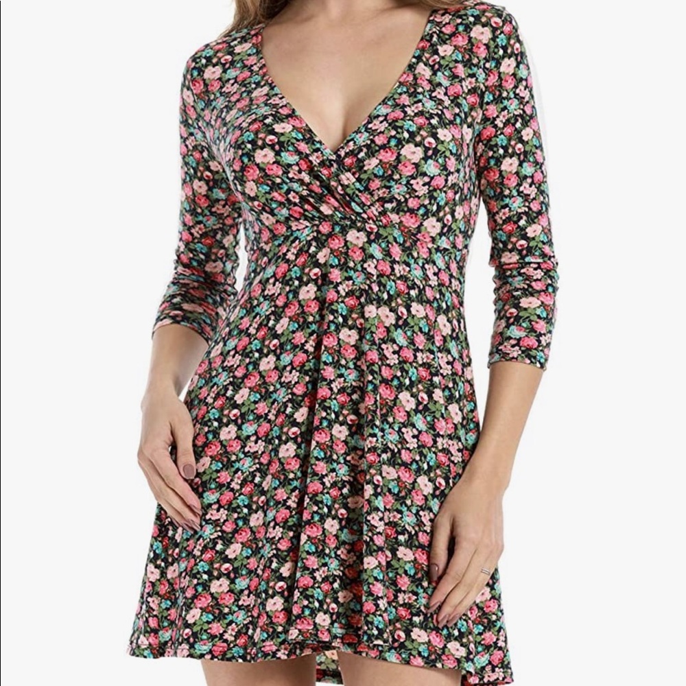 Women Dresses Sexy Deep V-Neck Floral Mini Cocktail Short Dress (size S) - Picture 2 of 4